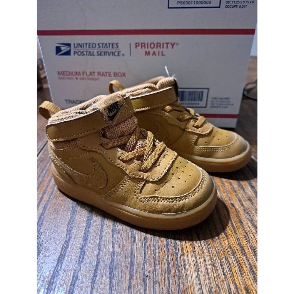 Size 8 Nike Wheat Court Borough Mid 2 Kid Youth High Top Athletic Sneakers Shoes